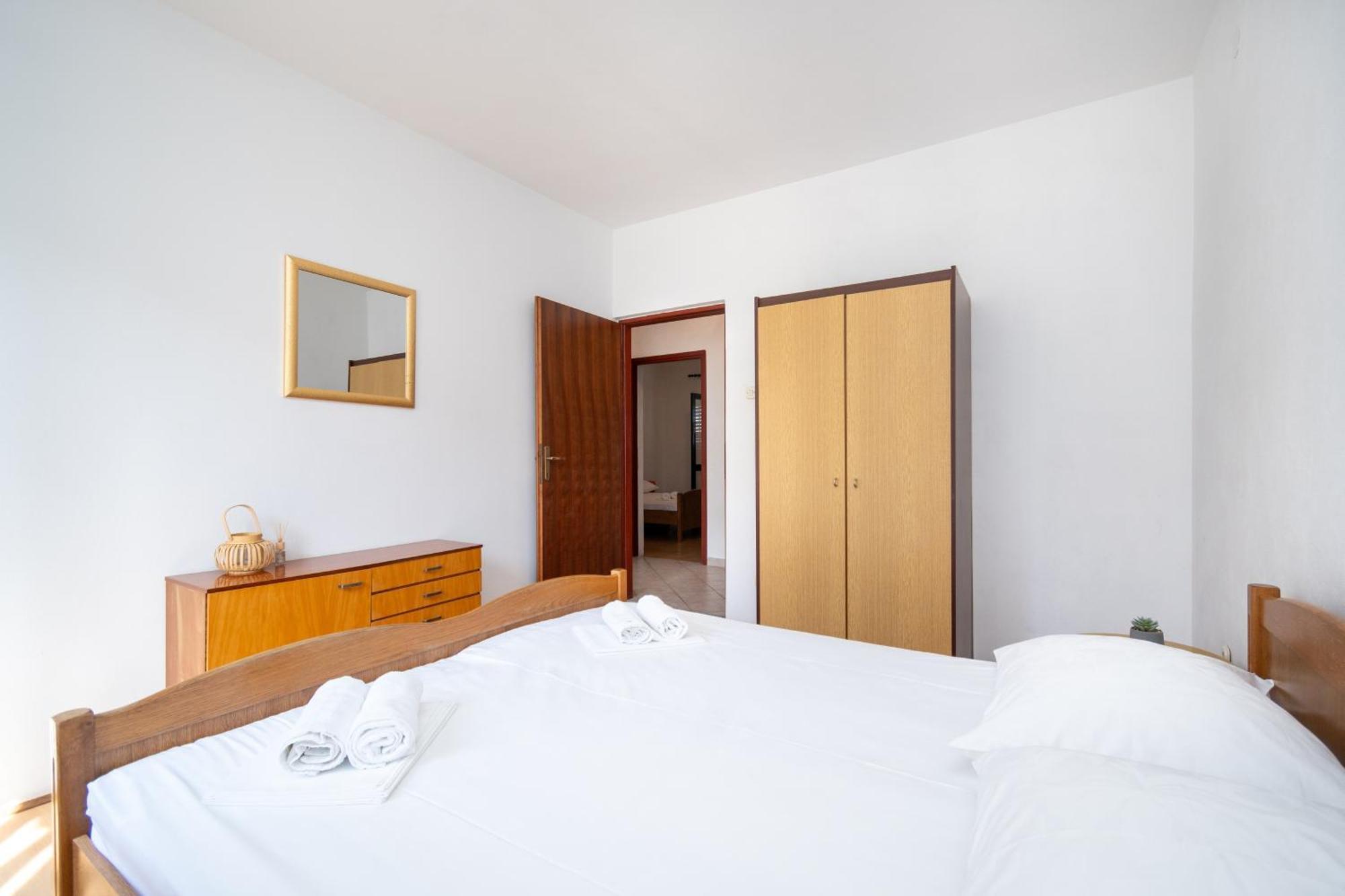 Apartments With A Parking Space Pag - 15765 Pag Town Rum bild